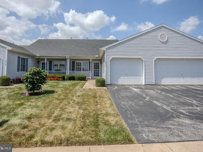 3016 Village West Cir W