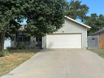 725 Jefferson Ave