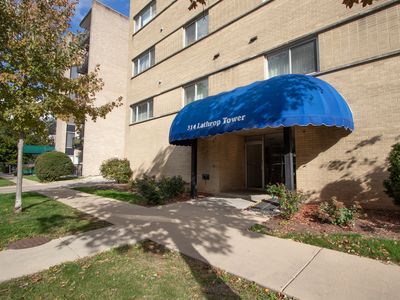 314 Lathrop Ave APT 604