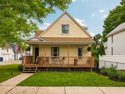 115 E 13th St