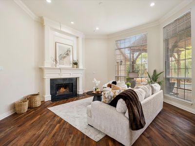3609 Ellington Dr
