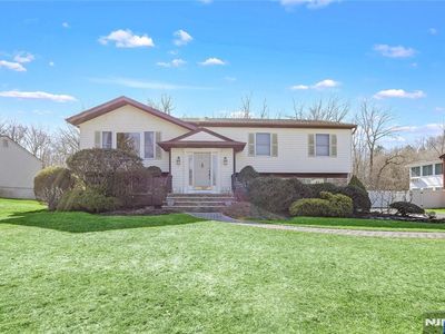 Property at 31 Virgil Rd, Norwood, NJ