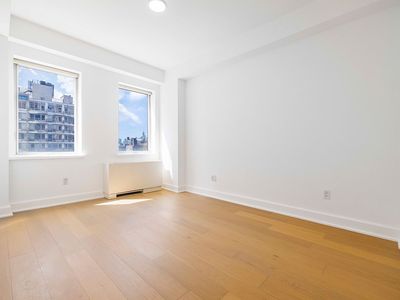 343 4th Ave APT 4C