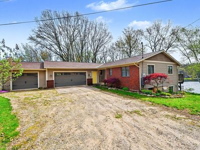 3050 Kenyon Ln