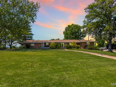 10000 Stonell Dr