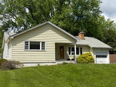 Property at 1017 Mary Ave, Dixon, IL