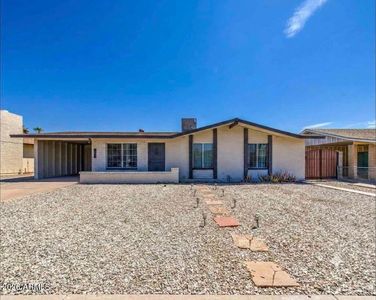 8939 W SELLS Drive