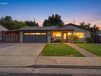 1360 Hemlock Ave