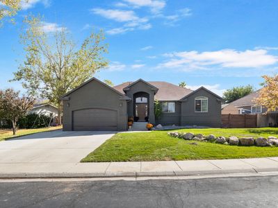495 Country Club Dr