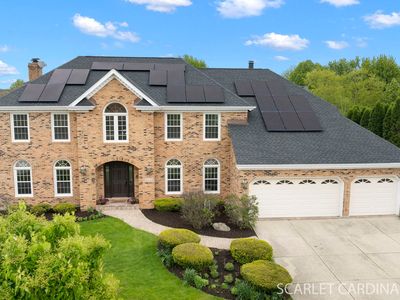 4042 Broadmoor Cir