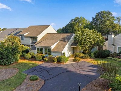 128 Golfview Dr