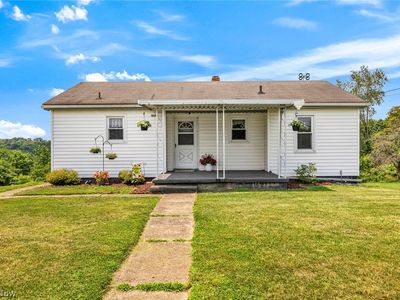 2557 Fernwood Rd