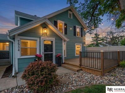 Property at 7534 Oakwood St, Ralston, NE