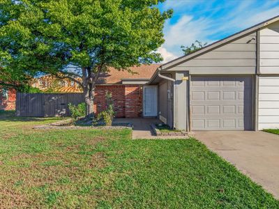 721 Acorn Dr
