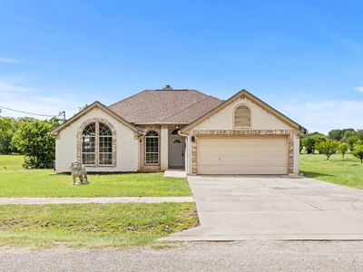 84 Thomas Dr