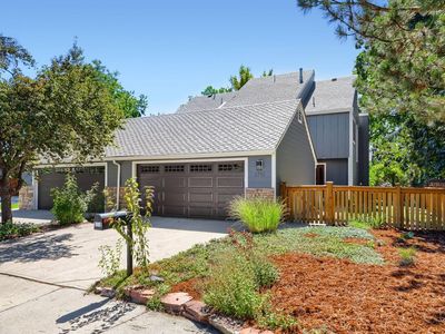 2710 Winding Trail Dr