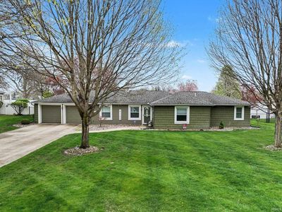1201 Greenleaf Blvd