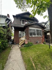 2647 W Philadelphia St