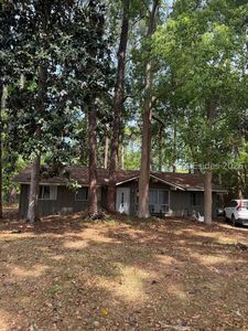25 Bay Pines Dr