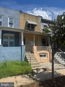 1615 N Warwick Ave