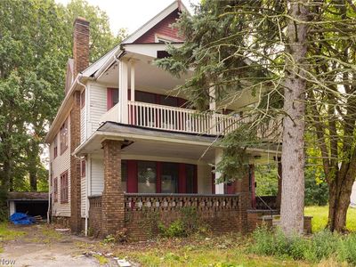 1069 Carlyon Rd