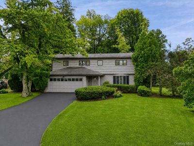 4 Greenhouse Circle