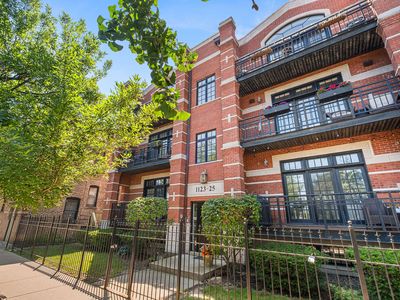 1123 W Grace St APT 1E
