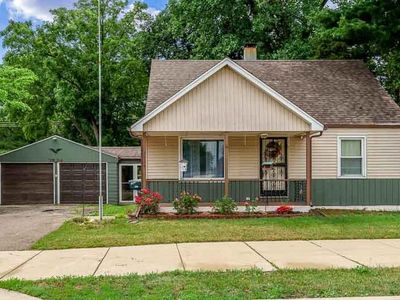 3524 N Main St