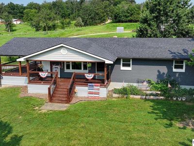 5713 Wax Rd