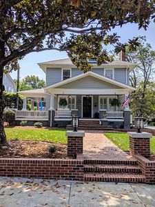 312 Isabel St