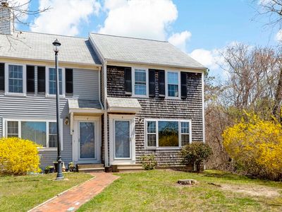 573 Carriage Shop Rd APT G