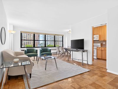 185 W End Ave APT 7R