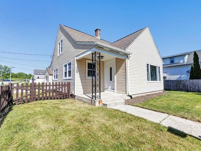 1954 S 9th St