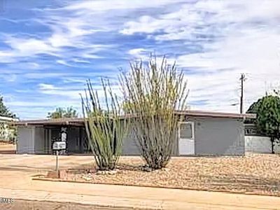 301 PINE TREE Drive