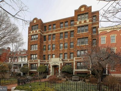 644 Massachusetts Ave NE APT 206