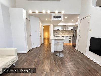 10855 Meadowglen Ln APT 1128