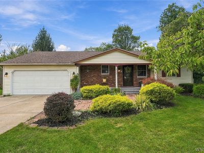 Property at 5866 Lakecrest Dr, Lake View, NY