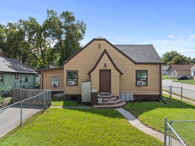 Property at 1002 Valley St, Minot, ND
