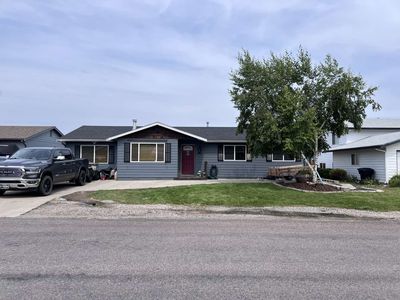 1911 Bluestone Dr