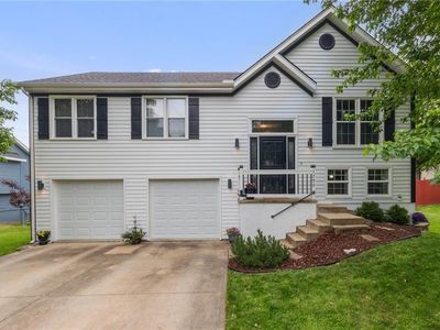 Property at 1709 Park Ln, Kearney, MO