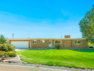 3624 Vista Dr