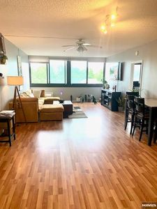 170 Lafayette Ave #3H