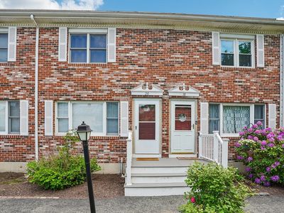 20 Douglas Dr #20