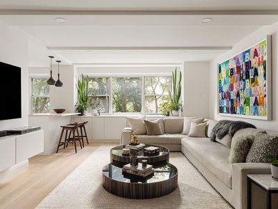 70 E 10th St APT 5G