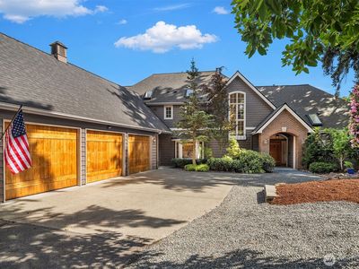 3035 NE 195th Street