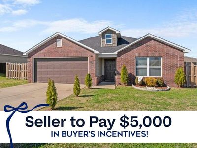 888 NW Evans Cir