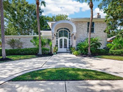 1003 Villa Court Dr