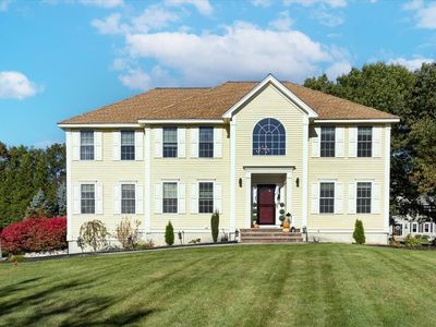 4 Hemlock Ln
