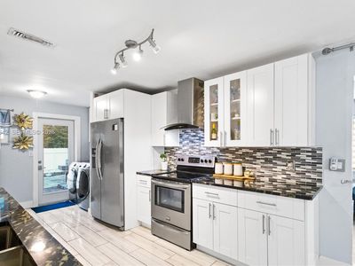 821 N 73rd Ter
