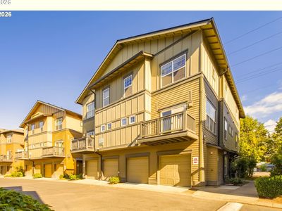 1070 SW 170th Ave Unit 203